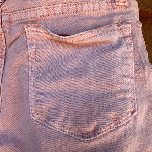 Vigoss Girls Pink Mid-Shorts With Embroidered Rose Distressed Look Adjustable Wa - Picture 14 of 14